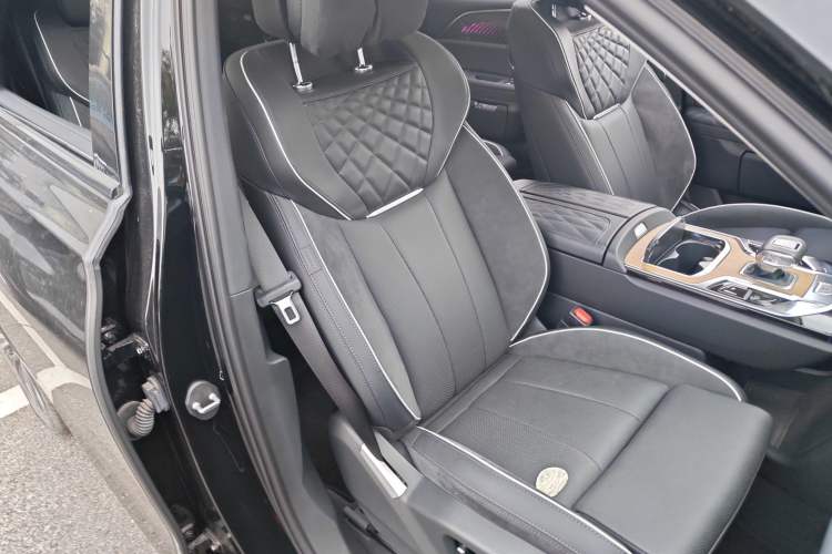 Used Hongqi E-HS9 2021 460 km Range Flagship Edition Six-Seater Right Front Seat