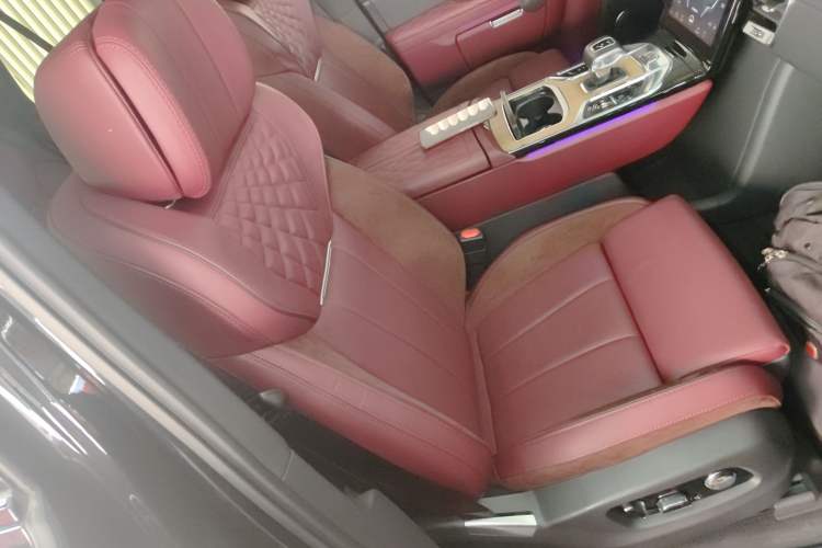 Used Hongqi E-HS9 2021 460 km Range Flagship Edition Six-Seater Right Front Seat