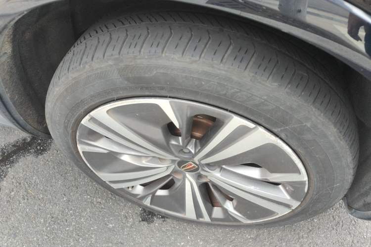 Used Hongqi E-HS9 2021 460 km Range Flagship Edition Six-Seater Right Front Wheel Hub