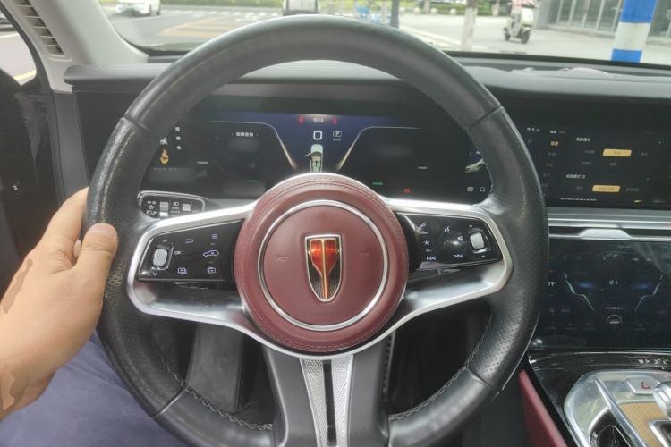 Used Hongqi E-HS9 2021 460 km Range Flagship Edition Six-Seater Steering Wheel