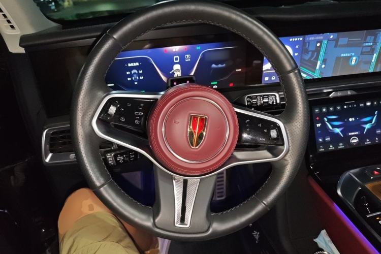 Used Hongqi E-HS9 2021 510 km Range Flagway Edition Six Seats Steering Wheel