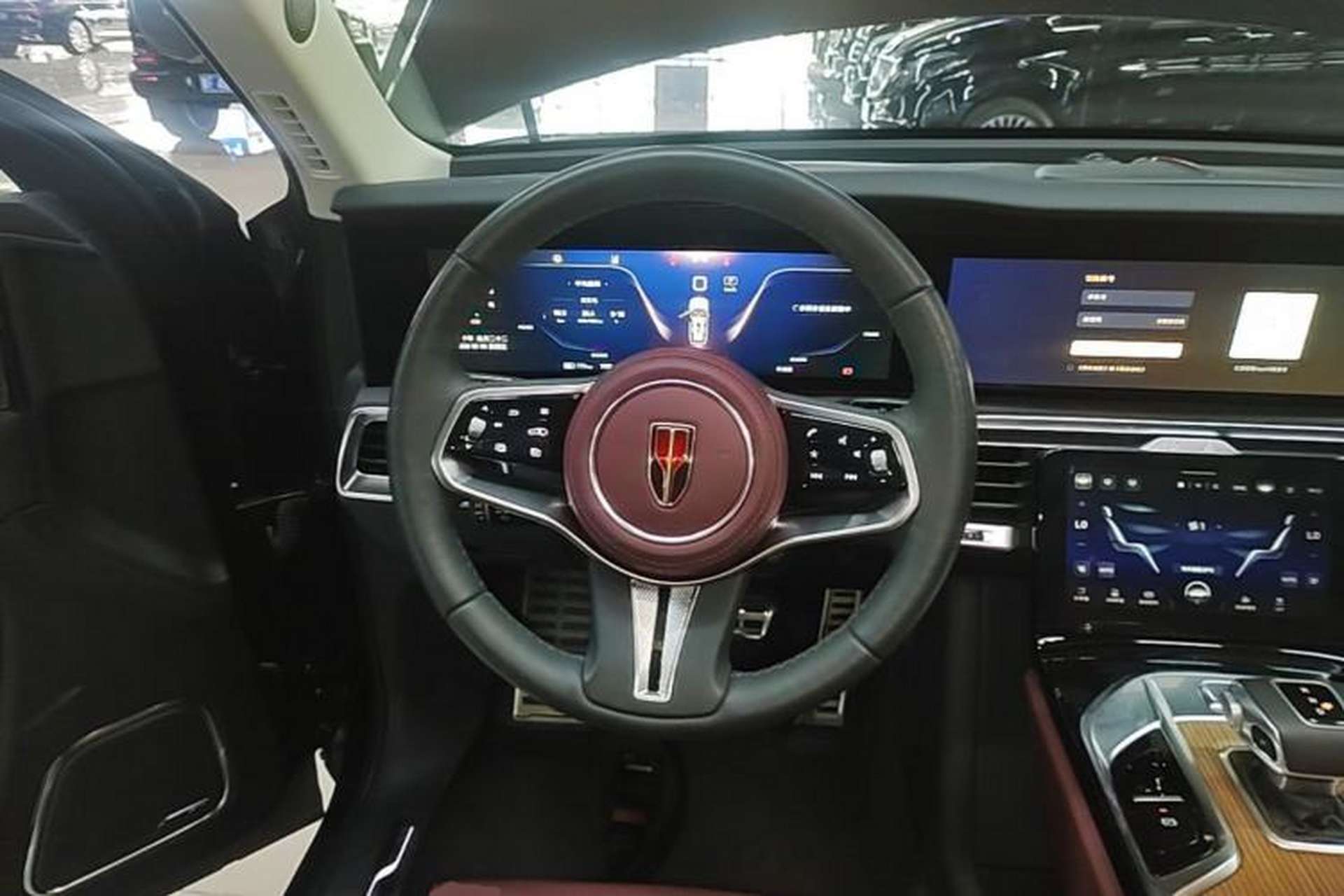 Used Hongqi E-HS9 2021 460 km Range Flagship Edition Six-Seater Steering Wheel