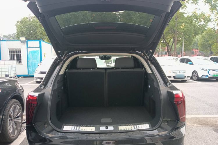 Used Hongqi E-HS9 2021 460 km Range Flagship Edition Six-Seater Trunk