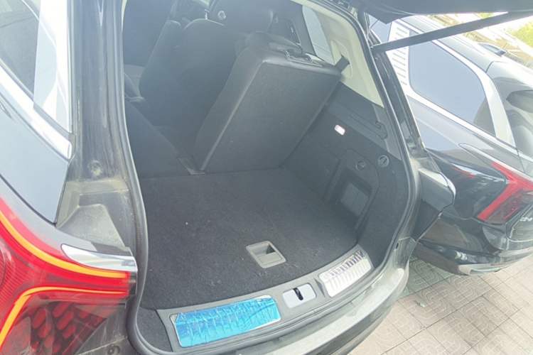 Used Hongqi E-HS9 2021 460 km Range Flagship Edition Six-Seater Trunk