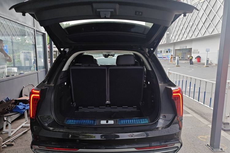 Used Hongqi E-HS9 2021 460 km Range Flagship Edition Six-Seater Trunk
