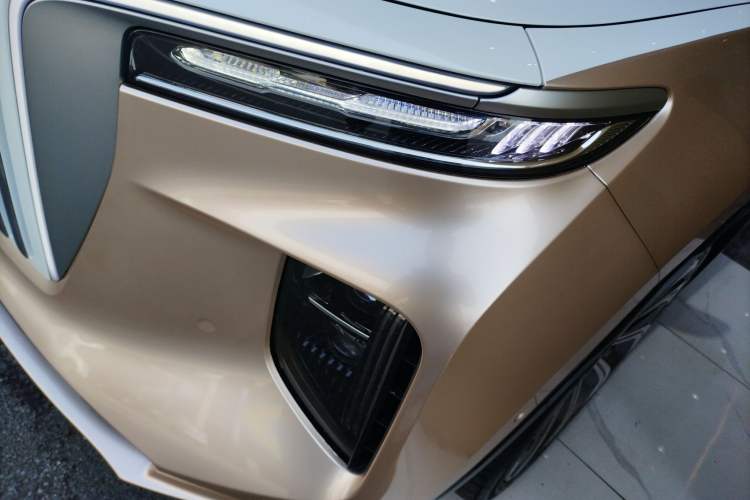 Used Hongqi E-HS9 2021 510 km Flagship Edition Four Seats Left Front Headlight