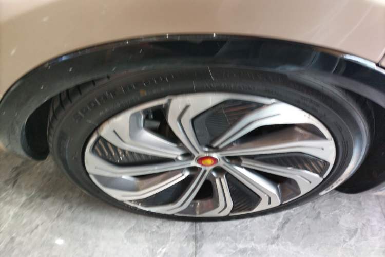Used Hongqi E-HS9 2021 510 km Flagship Edition Four Seats Right Rear Wheel Hub