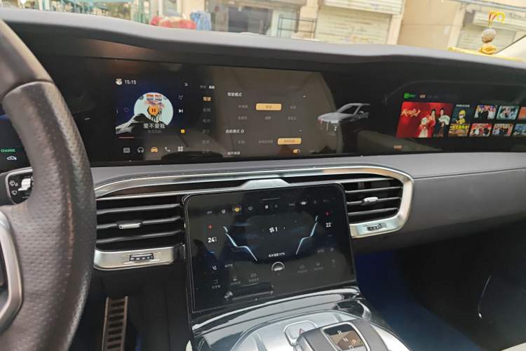 Used Hongqi E-HS9 2021 510 km Flagship Edition Four Seats Audio And AC Panel