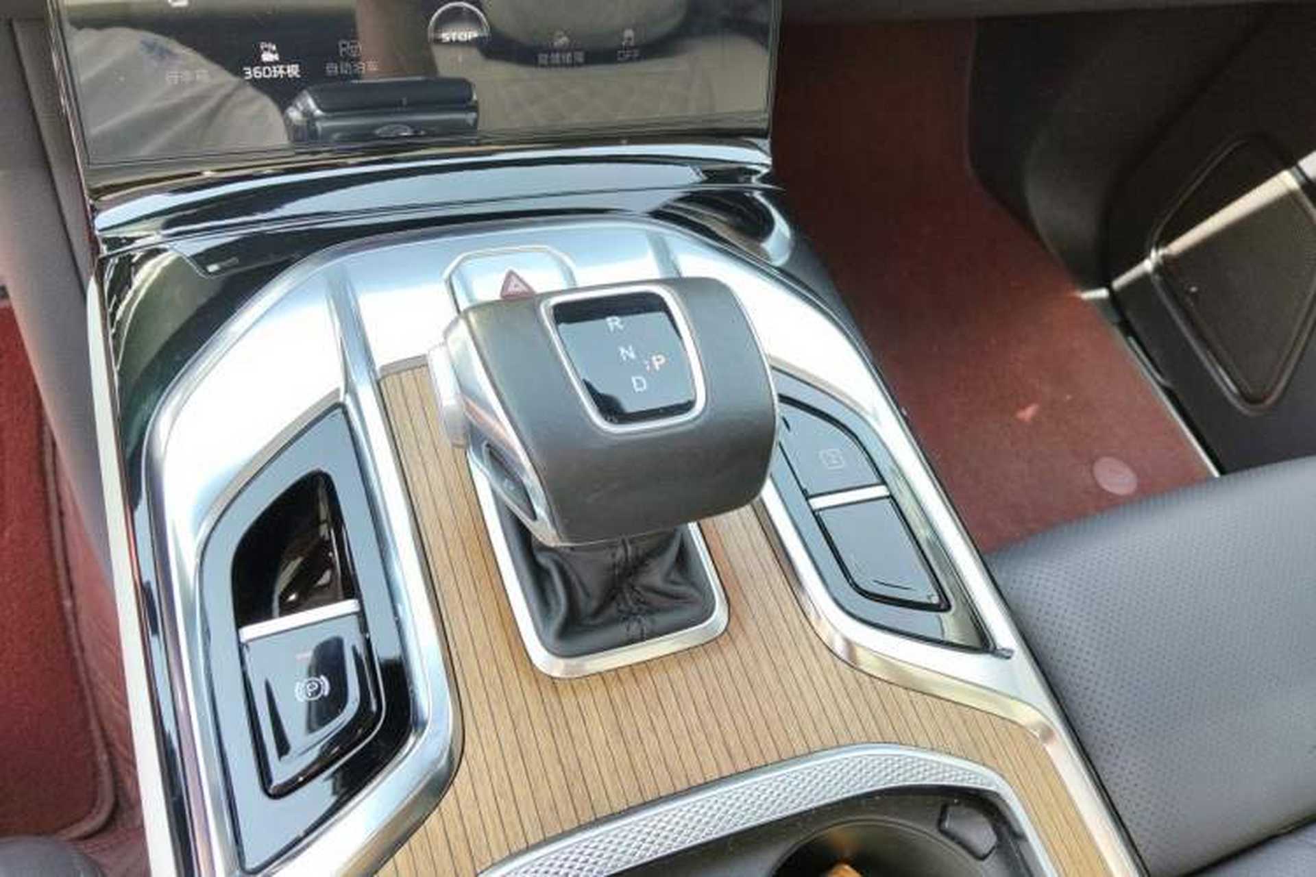 Used Hongqi E-HS9 2021 460 km Range Flagship Edition Six-Seater Gear Lever