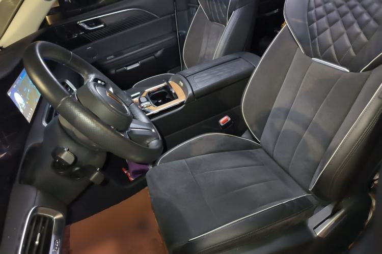 Used Hongqi E-HS9 2021 460 km Range Flagship Edition 7-Seater Left Front Seat