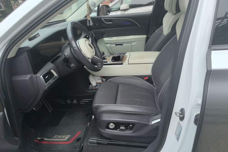 Used Hongqi E-HS9 2021 510 km Range Flagway Edition Six Seats Left Front Seat