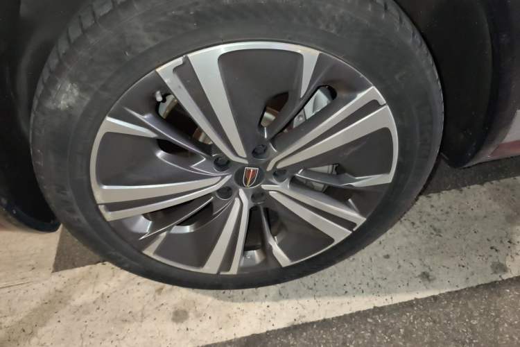 Used Hongqi E-HS9 2021 460 km Range Flagship Edition 7-Seater Right Front Wheel Hub