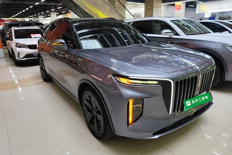 Used Hongqi E-HS9 2021 510 km Range Flagway Edition Six Seats Front Right 45 Deg