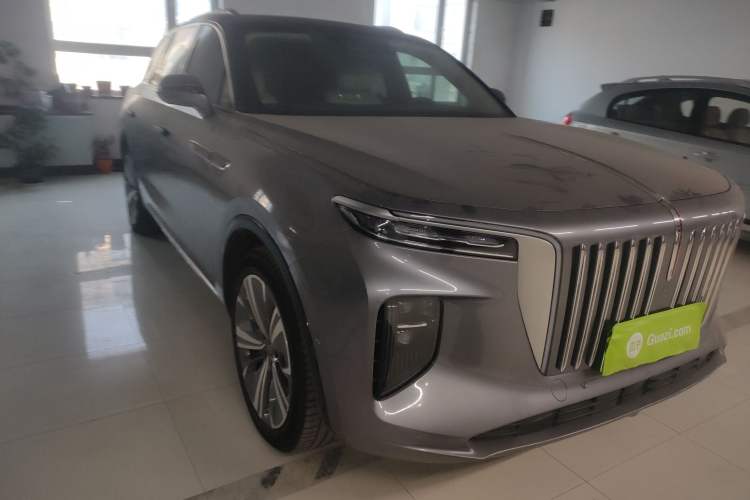 Used Hongqi E-HS9 2021 510 km Range Flagway Edition Six Seats Front Right 45 Deg