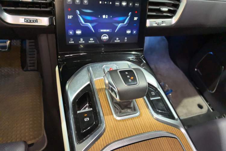 Used Hongqi E-HS9 2021 460 km Range Flagship Edition Six-Seater Gear Lever