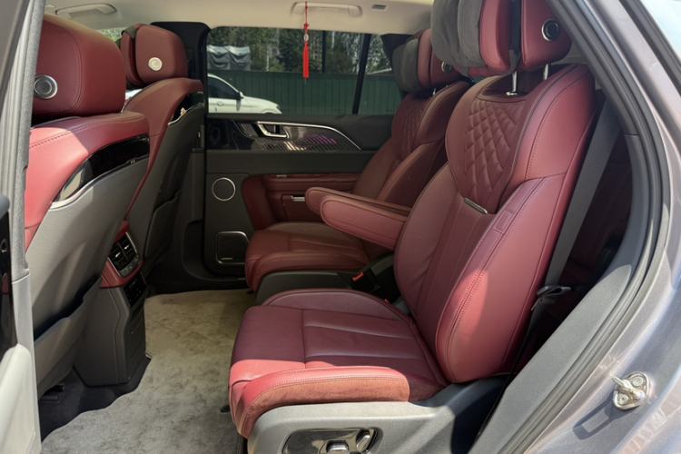 Used Hongqi E-HS9 2021 510 km Range Flagway Edition Six Seats Interior 1