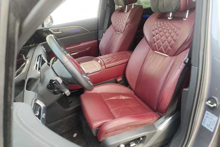 Used Hongqi E-HS9 2021 510 km Range Flagway Edition Six Seats Left Front Seat