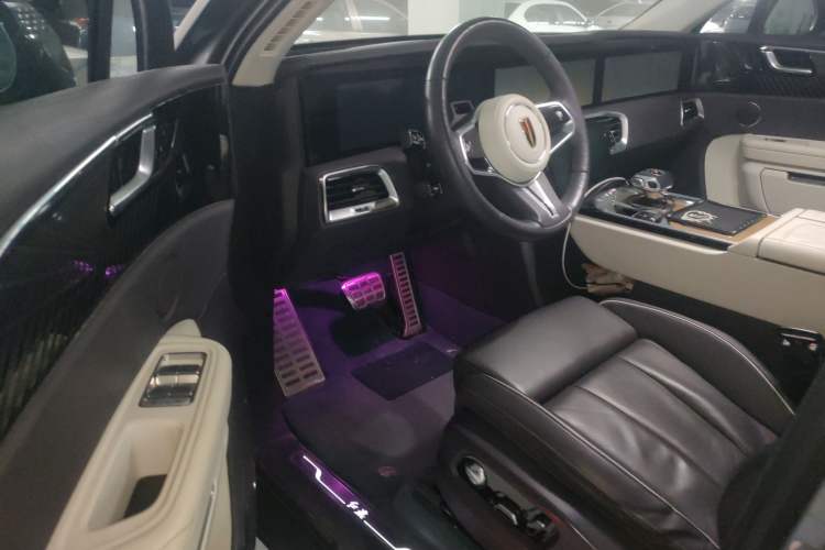 Used Hongqi E-HS9 2021 510 km Range Flagway Edition Six Seats Left Front Seat
