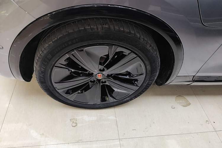 Used Hongqi E-HS9 2021 510 km Range Flagway Edition Six Seats Left Front Wheel Hub