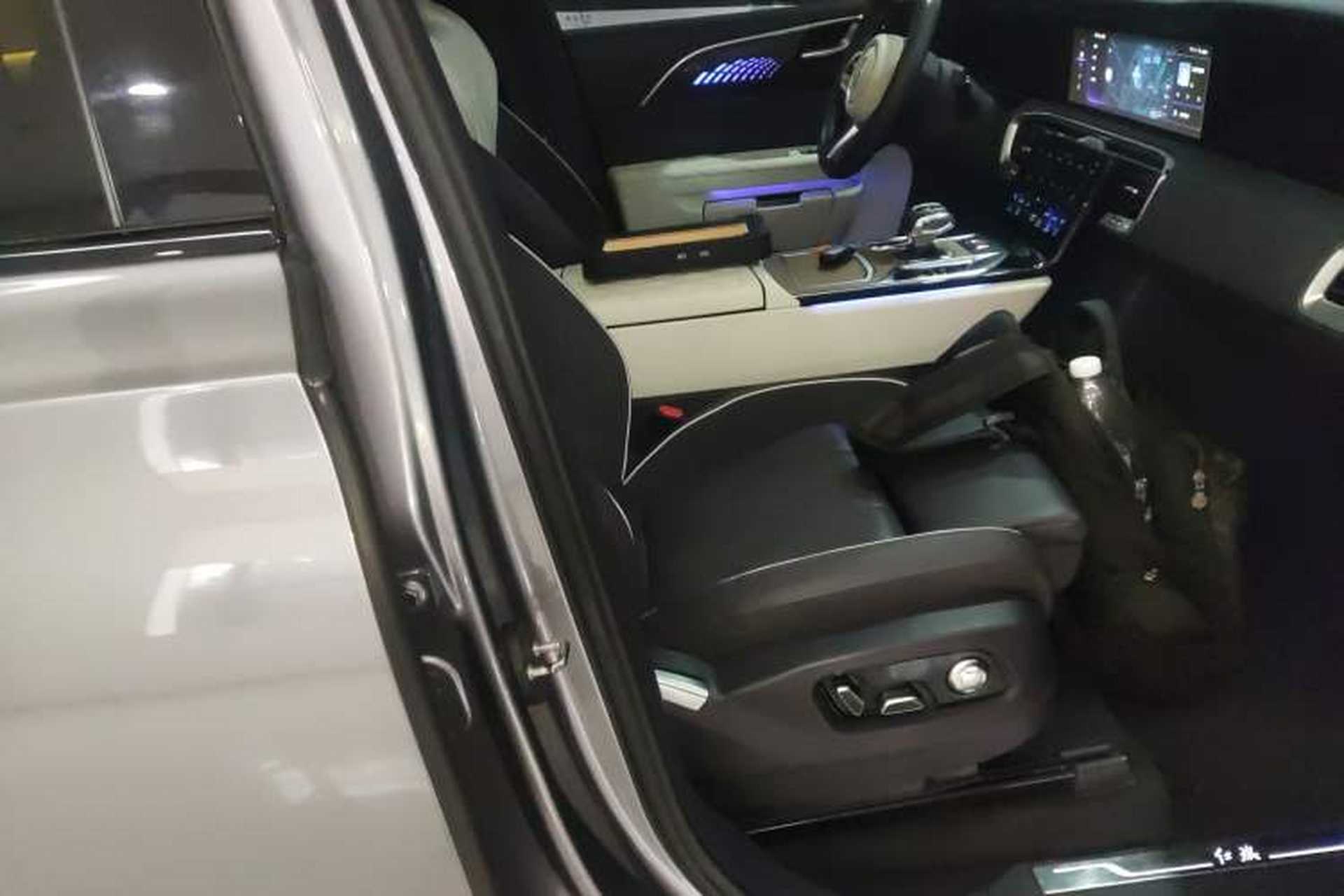 Used Hongqi E-HS9 2021 460 km Range Flagship Edition Six-Seater Right Front Seat