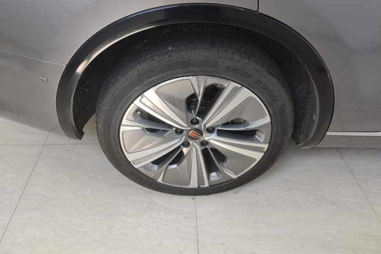 Used Hongqi E-HS9 2021 460 km Range Flagship Edition Six-Seater Right Rear Wheel Hub