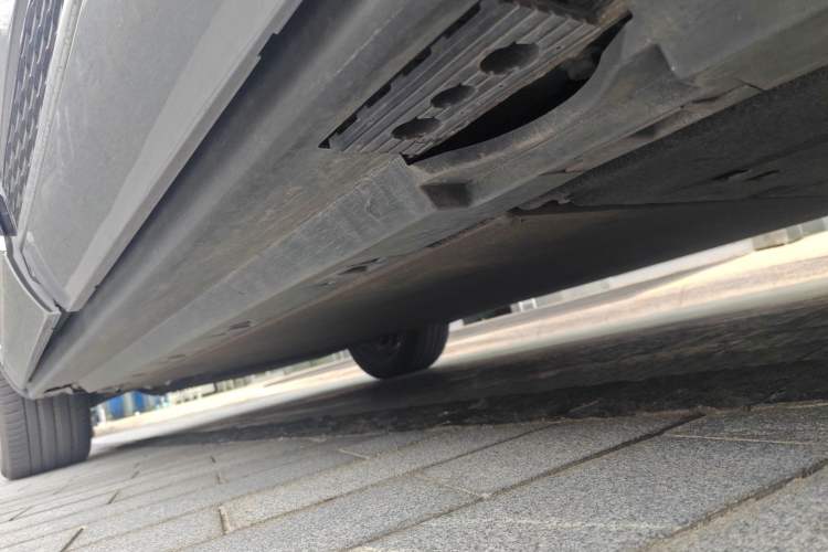 Used Hongqi E-HS9 2021 460 km Range Flagship Edition Six-Seater Chassis Rear Left