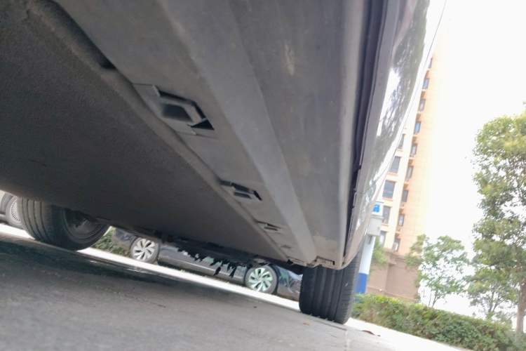 Used Hongqi E-HS9 2021 460 km Range Flagship Edition Six-Seater Chassis Rear Right