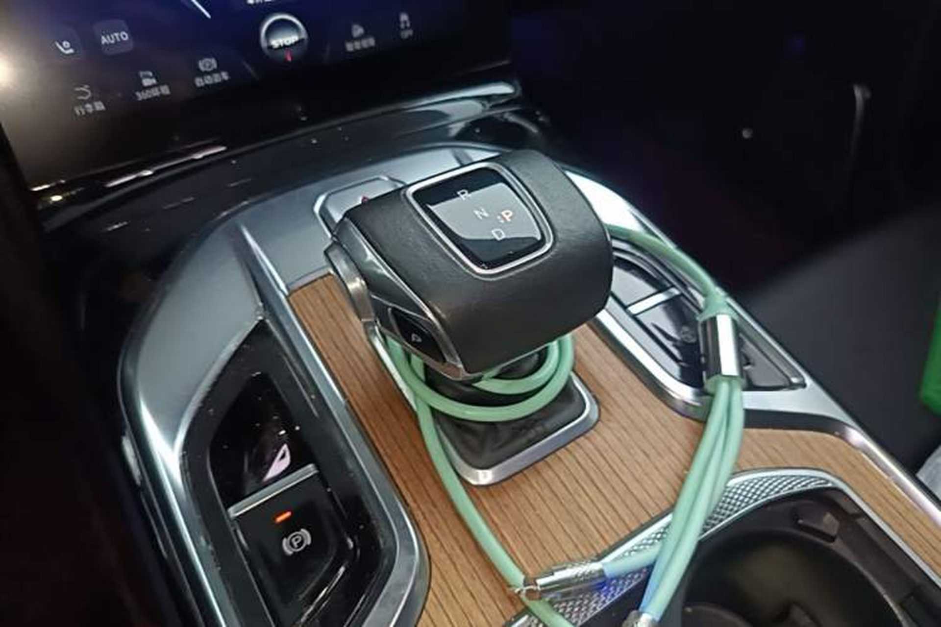 Used Hongqi E-HS9 2021 510 km Flagship Edition Four Seats Gear Lever