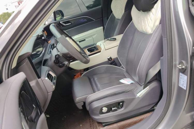 Used Hongqi E-HS9 2021 460 km Range Flagship Edition Six-Seater Left Front Seat