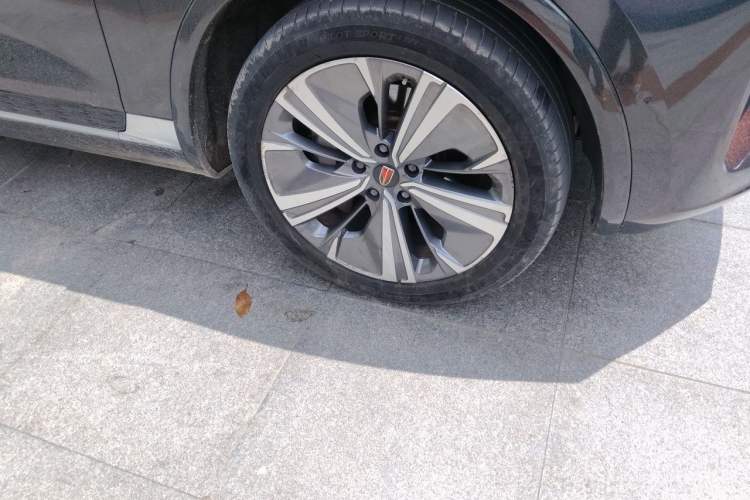Used Hongqi E-HS9 2021 460 km Range Flagship Edition Six-Seater Right Front Wheel Hub