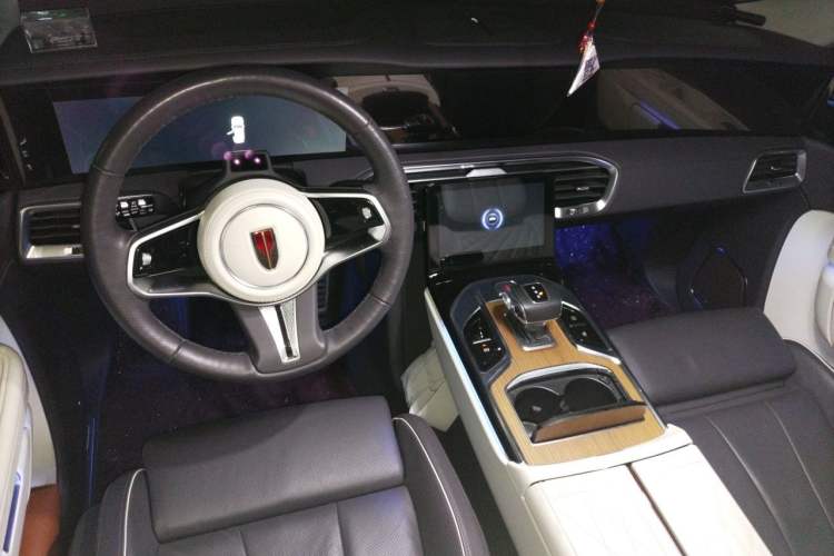 Used Hongqi E-HS9 2021 510 km Range Flagway Edition Six Seats Center Console