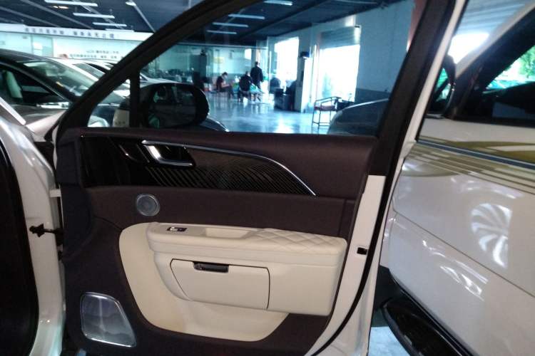 Used Hongqi E-HS9 2021 510 km Flagship Edition Four Seats Interior 5