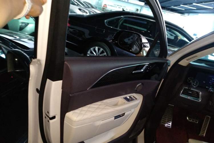 Used Hongqi E-HS9 2021 510 km Flagship Edition Four Seats Interior 7