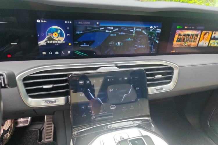 Used Hongqi E-HS9 2021 510 km Flagship Edition Four Seats Audio And AC Panel