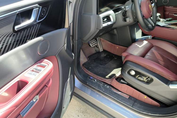Used Hongqi E-HS9 2021 510 km Range Flagway Edition Six Seats Driver Seat