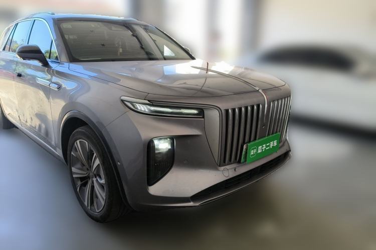 Used Hongqi E-HS9 2021 510 km Range Flagway Edition Six Seats Front Right 45 Deg