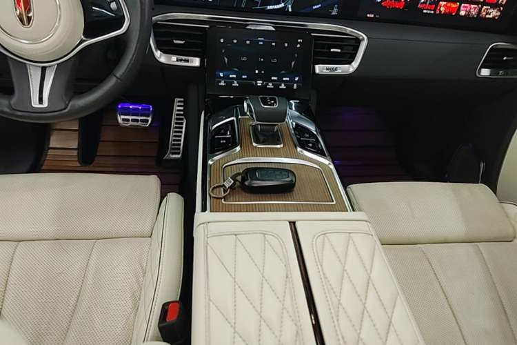 Used Hongqi E-HS9 2021 510 km Flagship Edition Four Seats Gear Lever