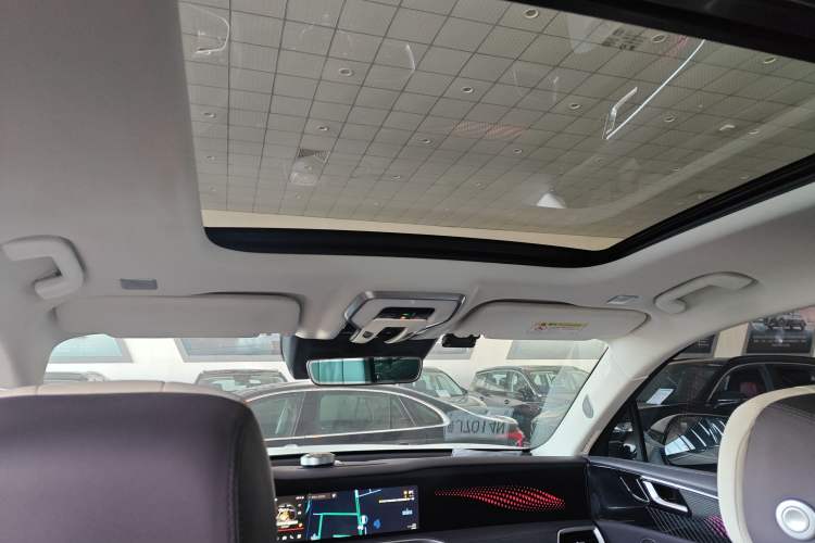 Used Hongqi E-HS9 2021 460 km Range Flagship Edition Six-Seater Headliner