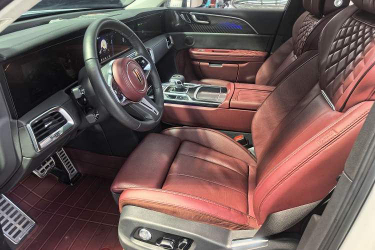 Used Hongqi E-HS9 2021 510 km Range Flagway Edition Six Seats Interior 2