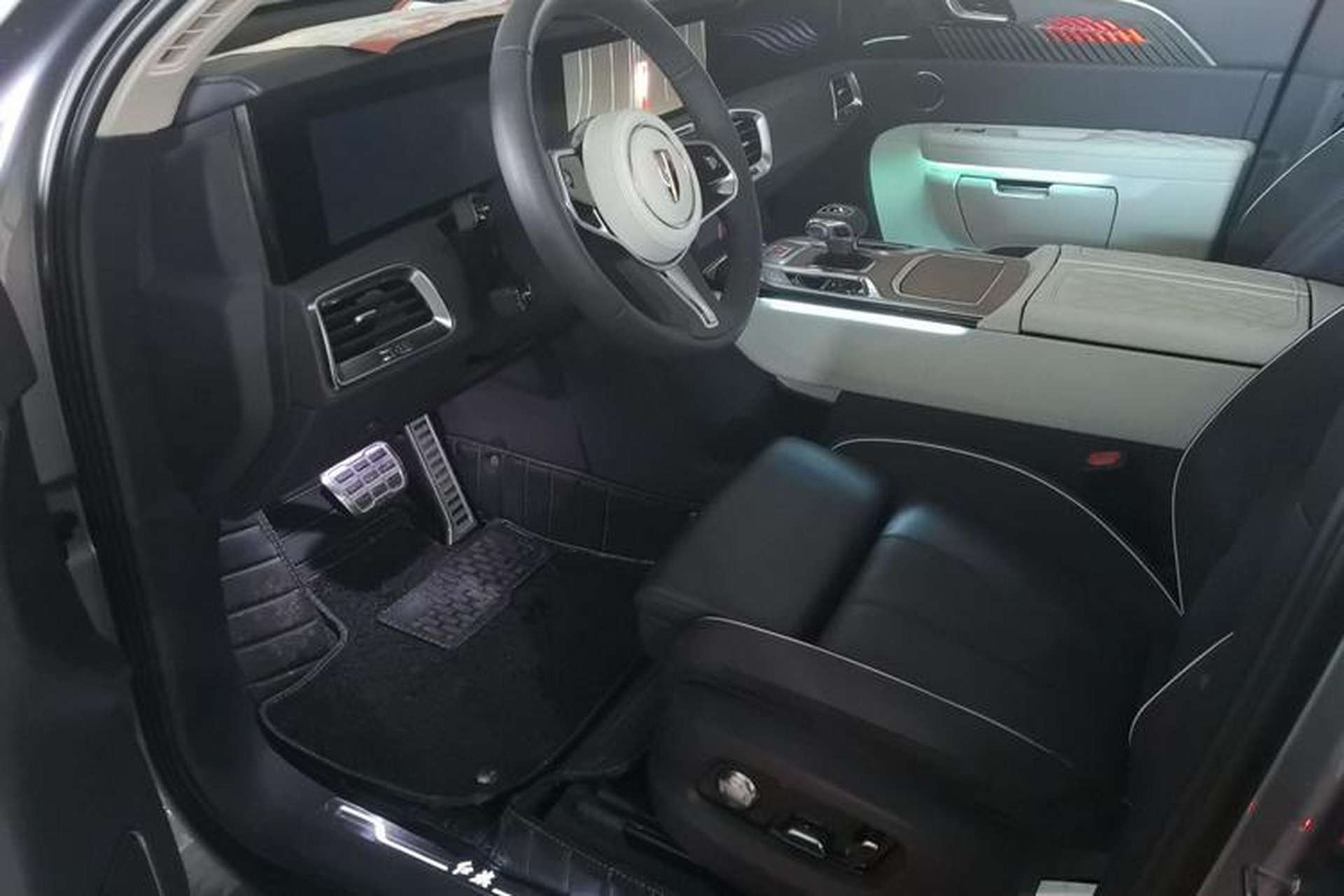 Used Hongqi E-HS9 2021 460 km Range Flagship Edition Six-Seater Interior 2