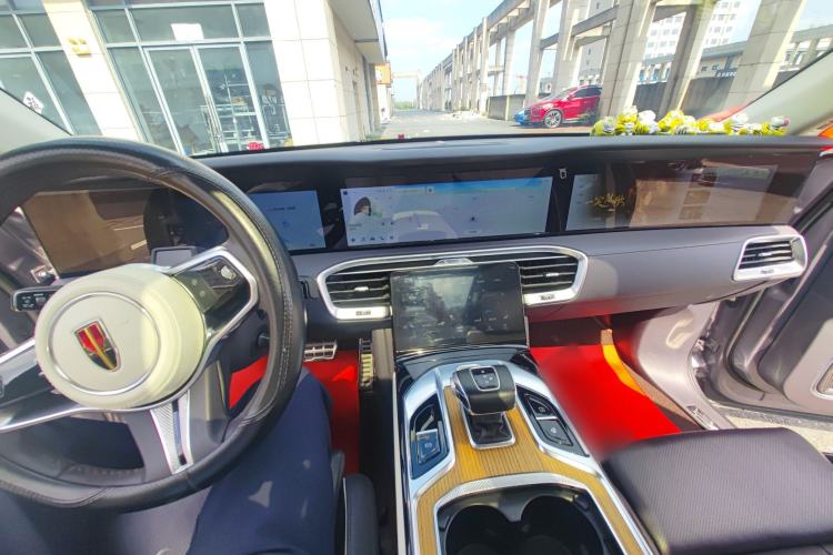 Used Hongqi E-HS9 2021 510 km Range Flagway Edition Six Seats Interior 2