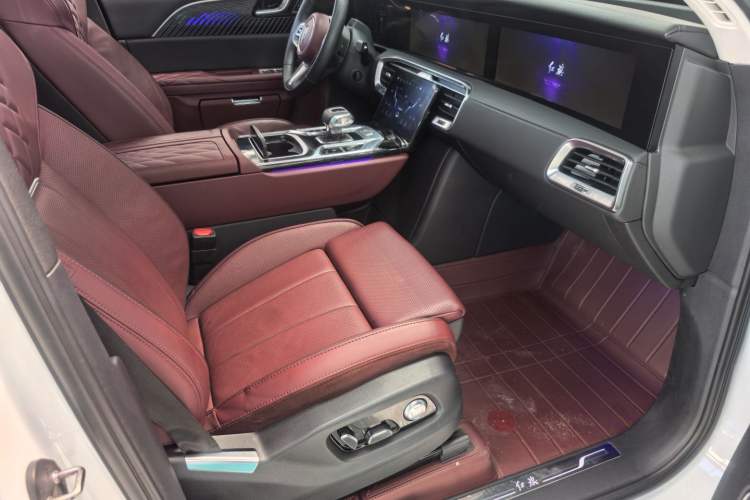 Used Hongqi E-HS9 2021 510 km Range Flagway Edition Six Seats Interior 4