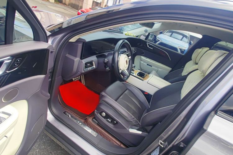 Used Hongqi E-HS9 2021 510 km Range Flagway Edition Six Seats Interior 5