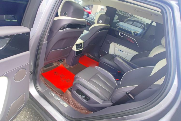 Used Hongqi E-HS9 2021 510 km Range Flagway Edition Six Seats Interior 6