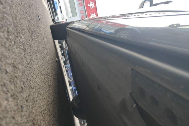Used Hongqi E-HS9 2021 510 km Flagship Edition Four Seats Left Side Sill
