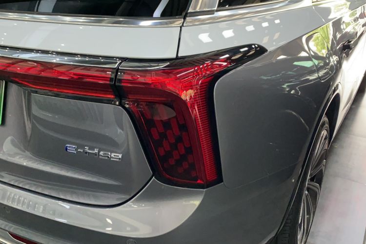 Used Hongqi E-HS9 2021 510 km Flagship Edition Four Seats Right Rear Taillight