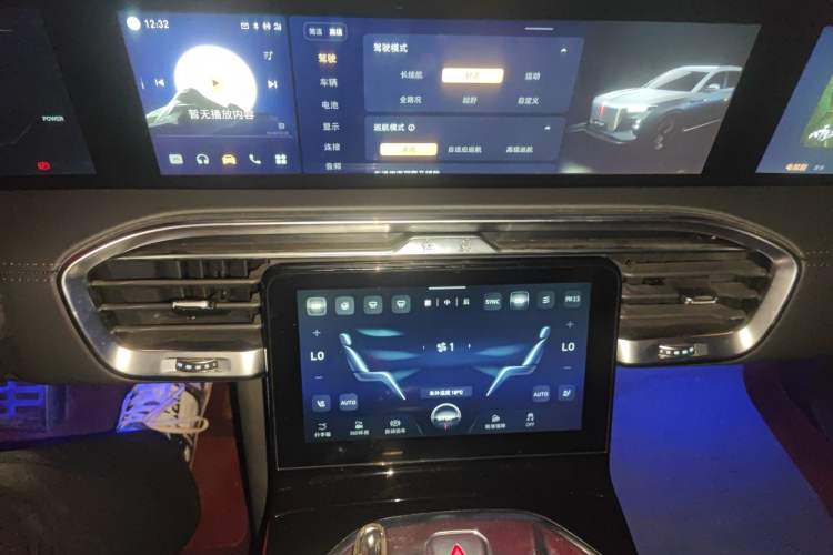 Used Hongqi E-HS9 2021 510 km Range Flagway Edition Six Seats Audio And AC Panel