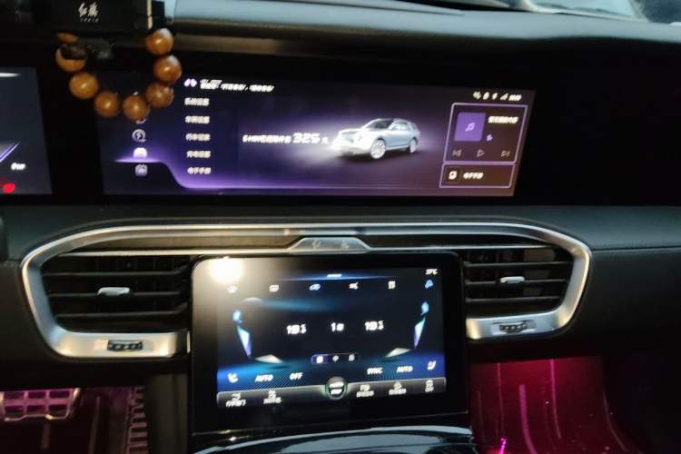 Used Hongqi E-HS9 2021 460 km Range Flagship Edition Six-Seater Audio And AC Panel