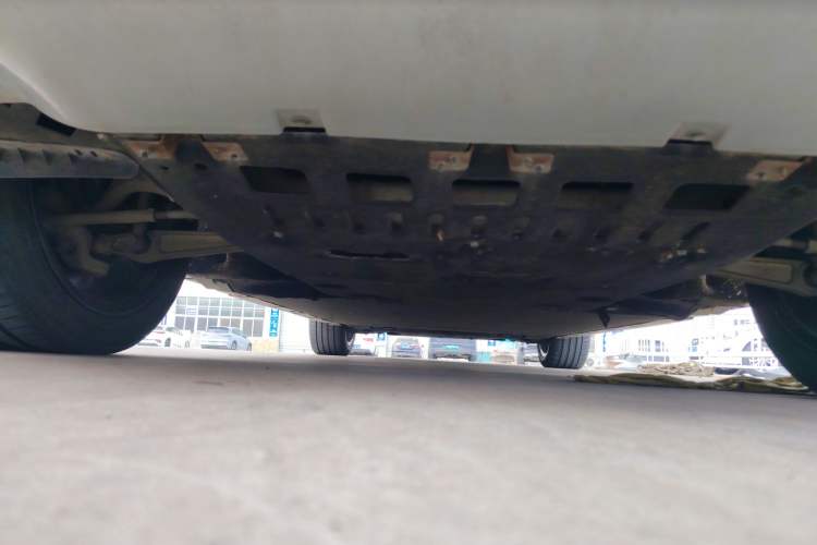 Used Hongqi E-HS9 2021 460 km Range Flagship Edition Six-Seater Chassis Front