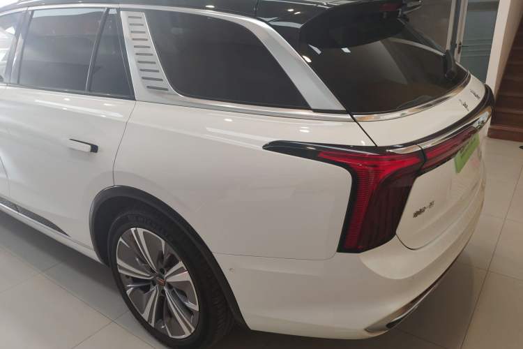 Used Hongqi E-HS9 2021 510 km Range Flagway Edition Six Seats Exterior 3